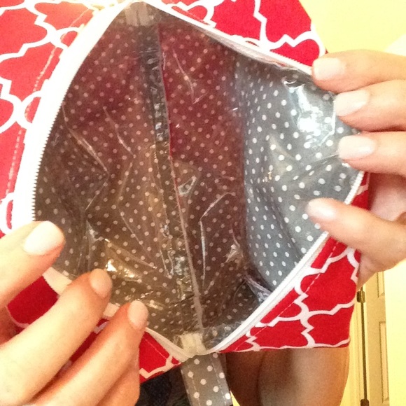 Zippered box pouch - vinyl lined for easy clean! - Picture 6 of 7